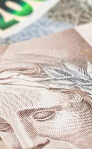 A descoberta do vírus da paralisia