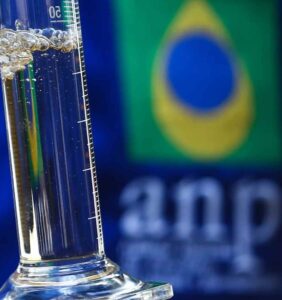 Etanol a 32%: o Brasil fortalece sua independência energética